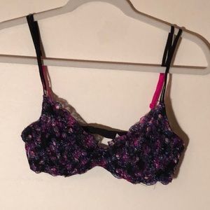 Victoria’s Secret Pink bra